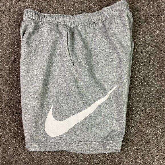 Nike Sportswear Club Fleece Shorts Men's XL Gray Big Swoosh Graphic BV2721-063 - Picture 5 of 13